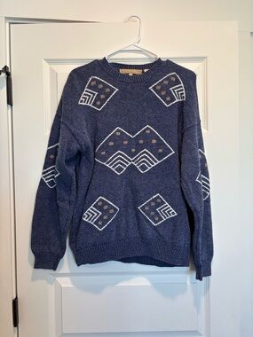 Stylish Blue Geometric Crewneck Sweater